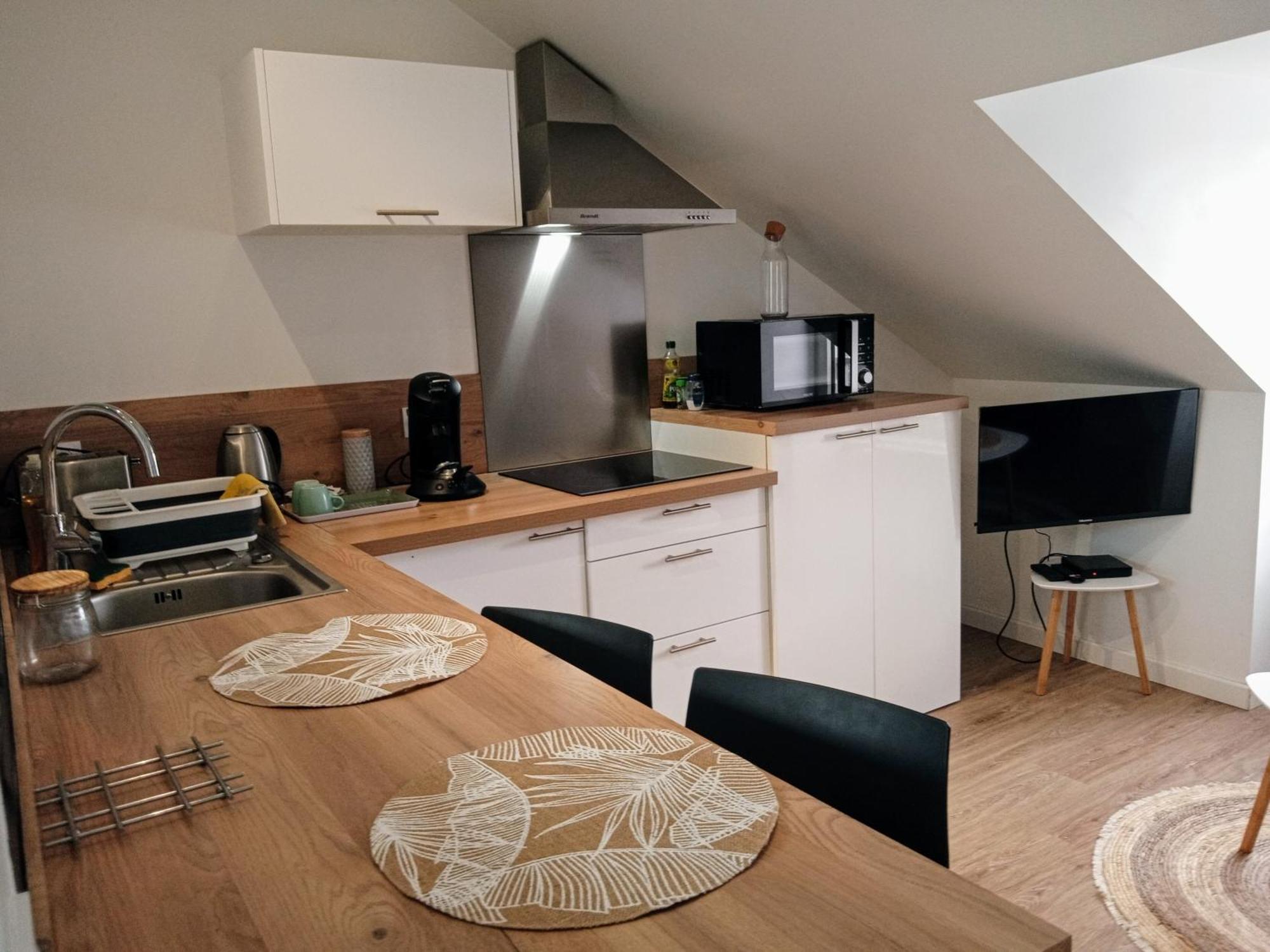 Les Studios De La Gare Linge Cafe The Inclus Wifi Vannes Ngoại thất bức ảnh