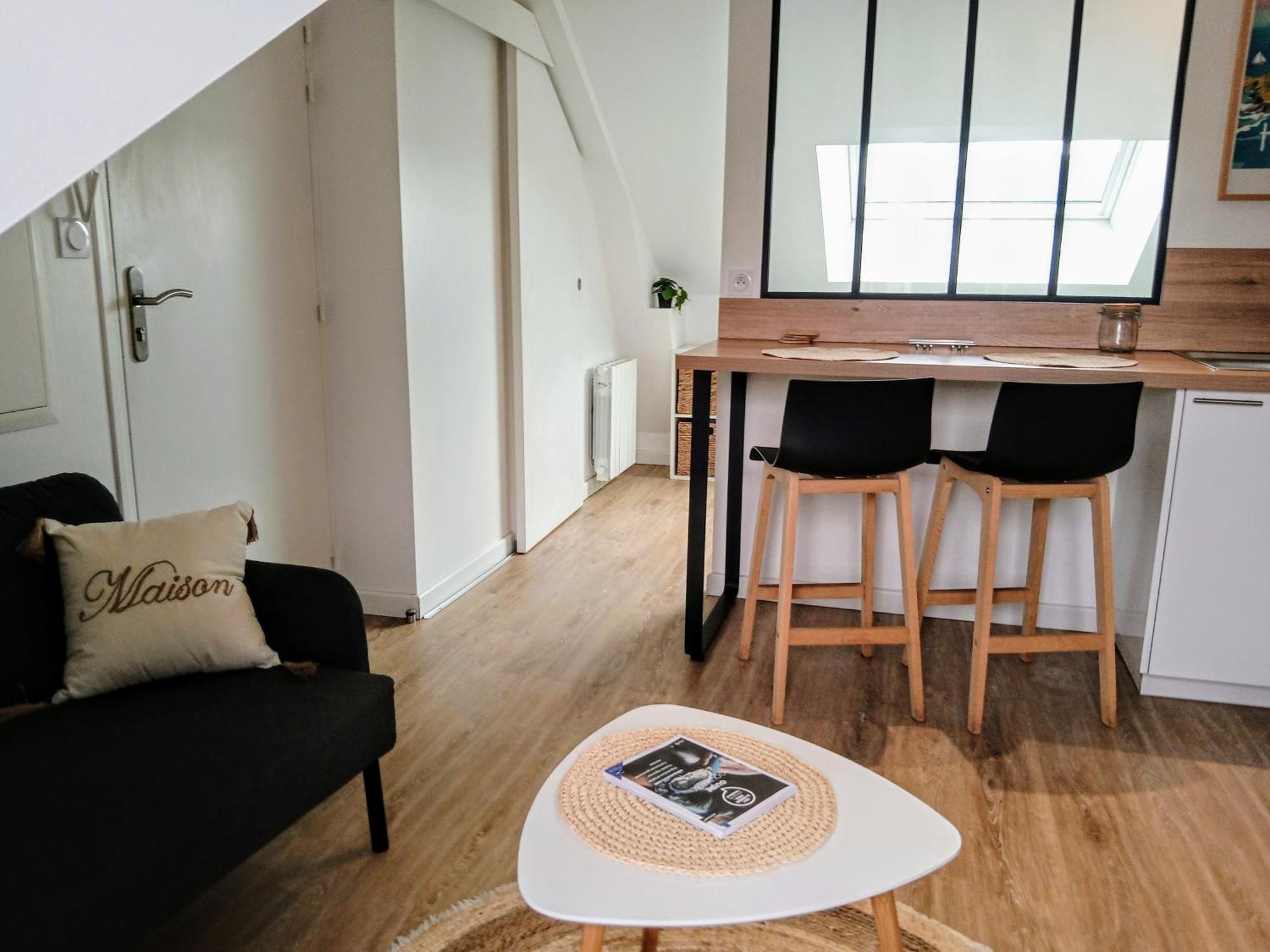 Les Studios De La Gare Linge Cafe The Inclus Wifi Vannes Ngoại thất bức ảnh